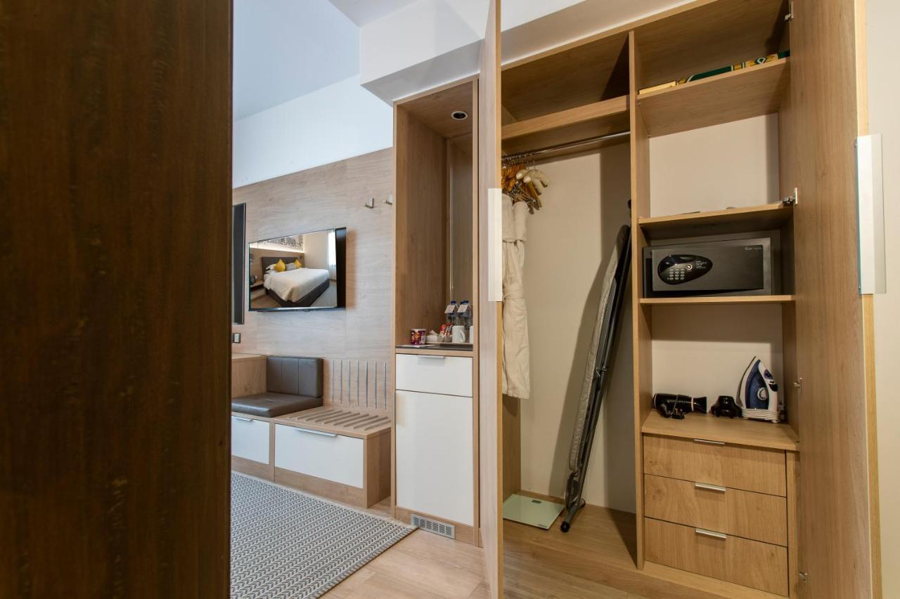 Cindyan Serviced Apartments 알크호바르 외부 사진