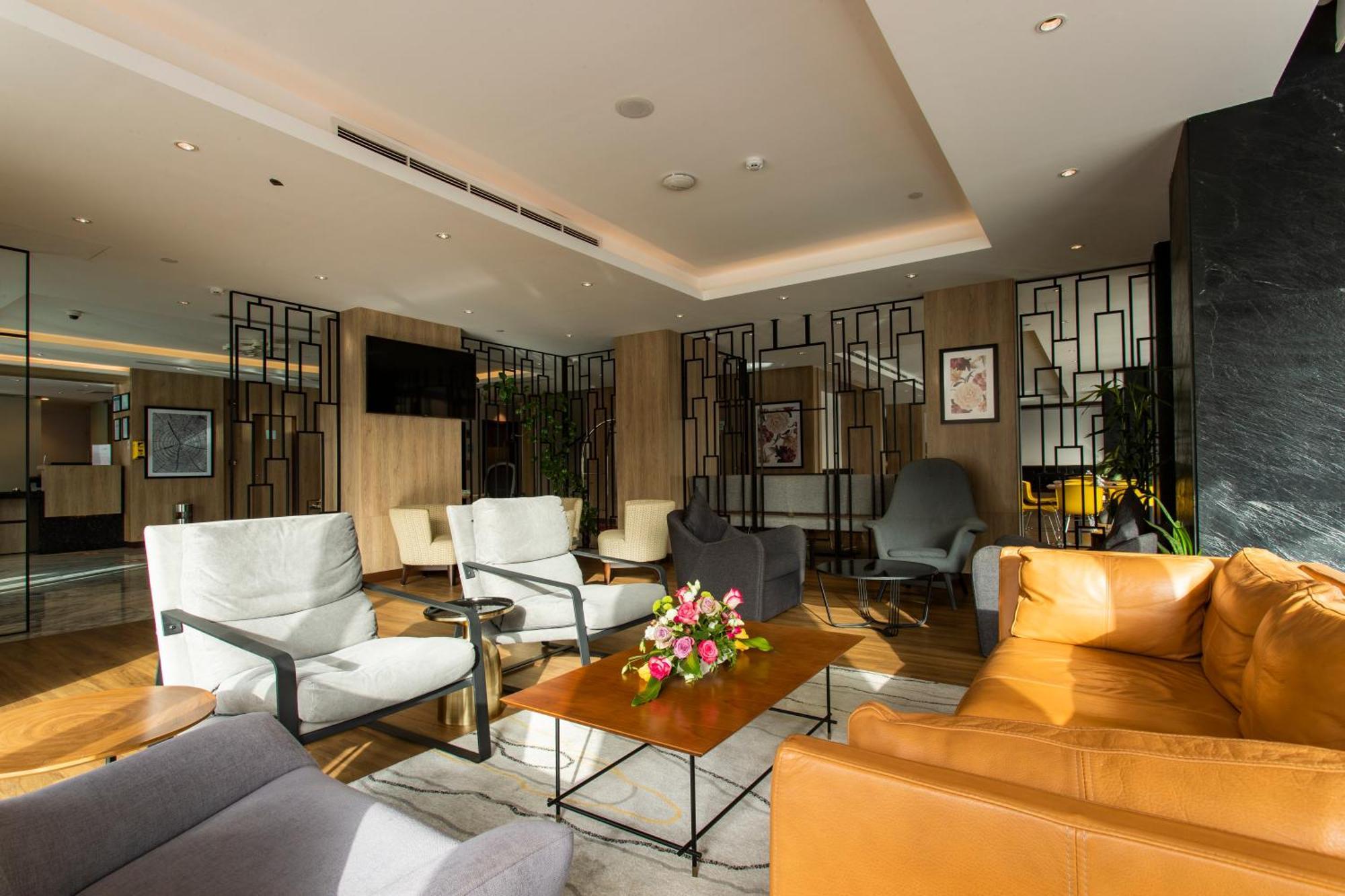 Cindyan Serviced Apartments 알크호바르 외부 사진